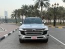 تويوتا لاند كروزر 2025 Model VXR Full Option RHD Car is very clean and perfect condition