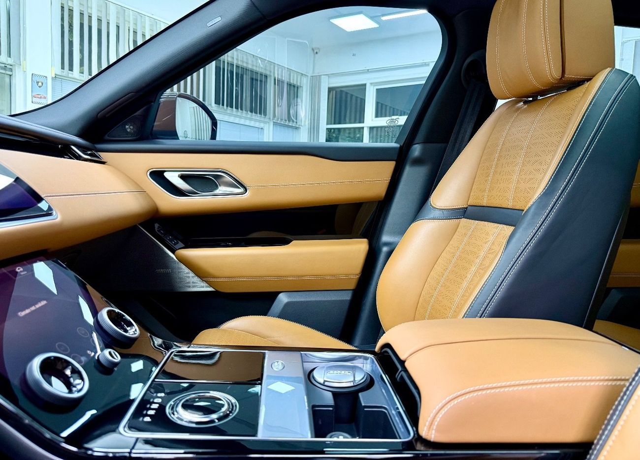 لاند روفر رينج روفر فيلار P300 R-Dynamic 2.0L