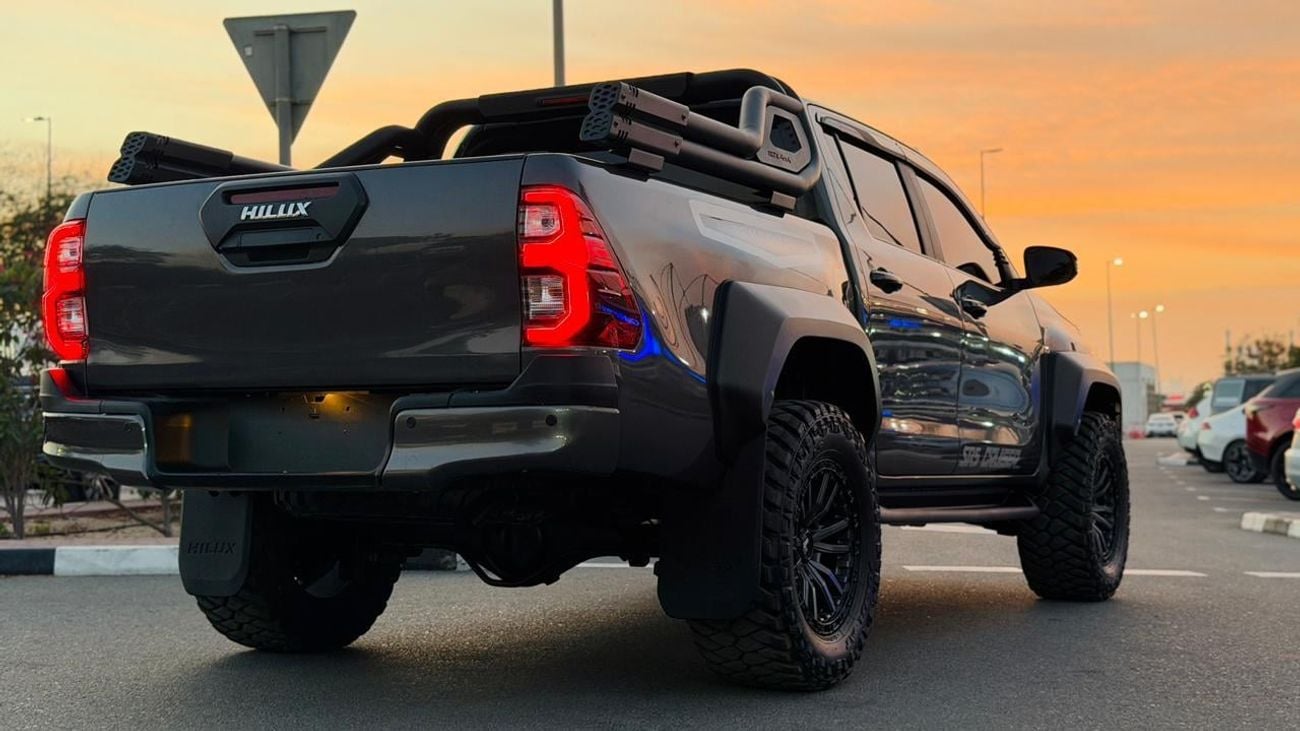 Toyota Hilux Special suspension+off-road tires GR Kitt