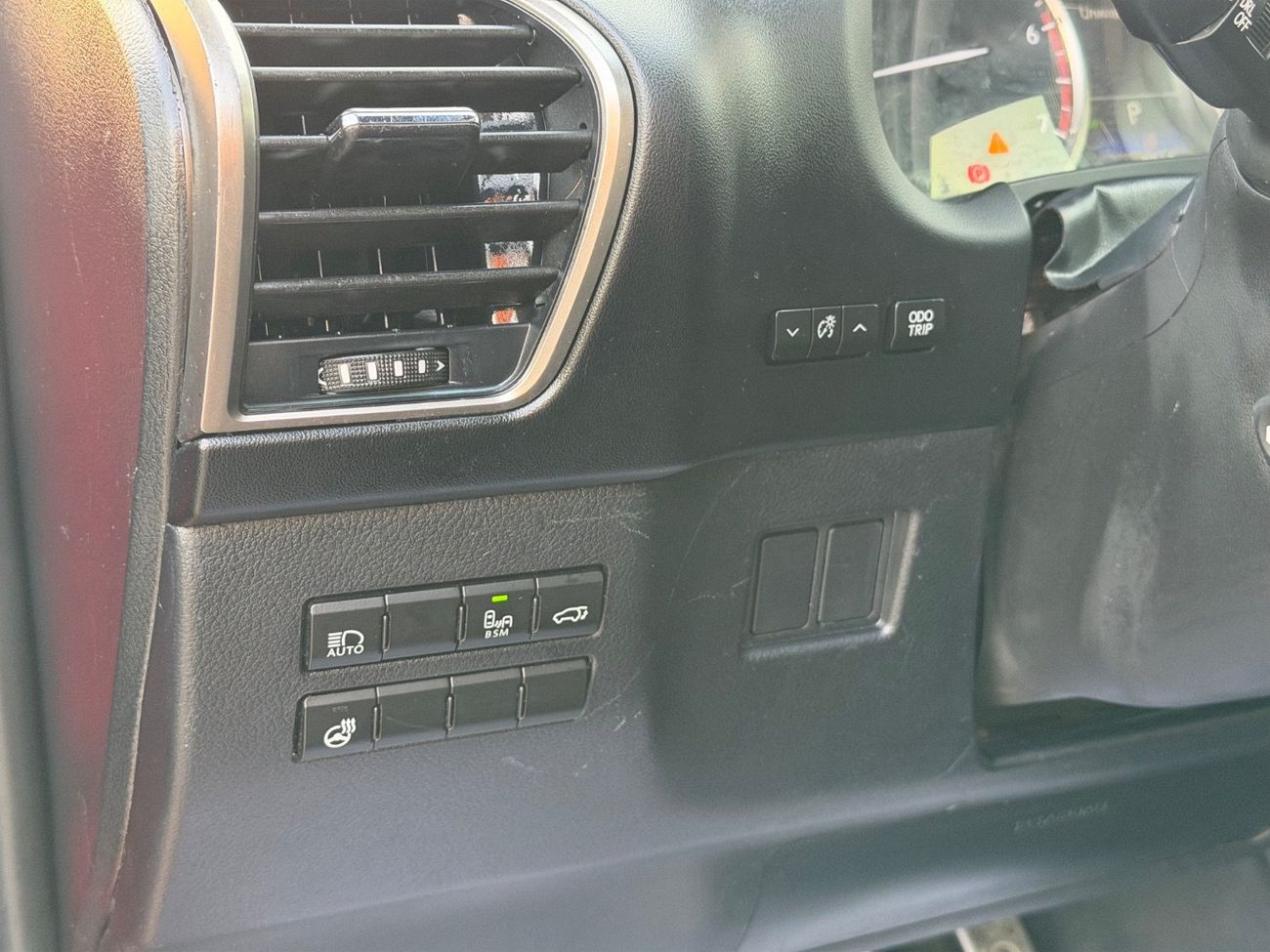 لكزس NX 300 F Sport 2.0L