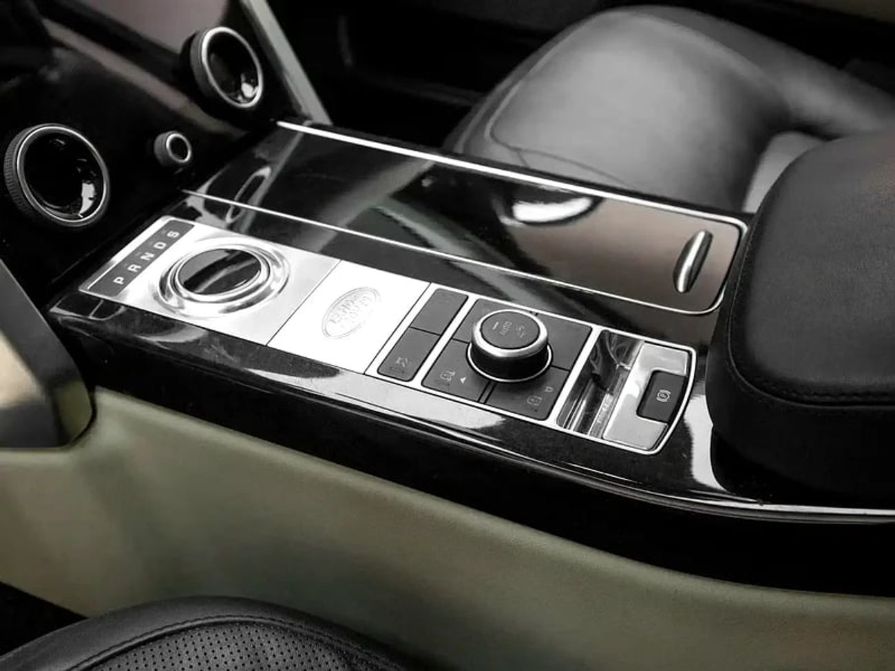 لاند روفر رينج روفر Vogue | P400e