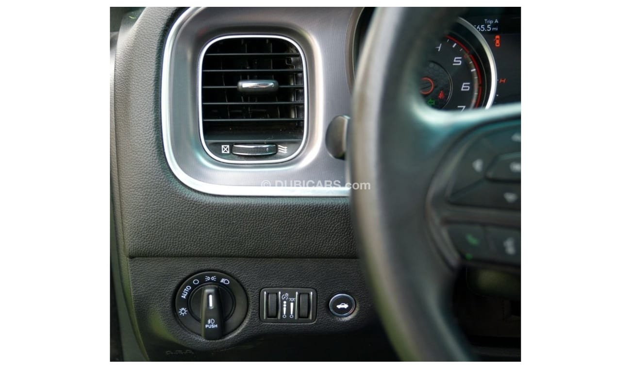 Dodge Charger 3.6L SXT Plus The base engine is a 3.6-liter V6 with 292 horsepower and 352 Nm of torque. The engine