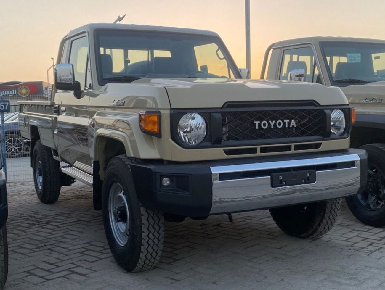 Toyota Land Cruiser Pick Up 4.0L Automatic