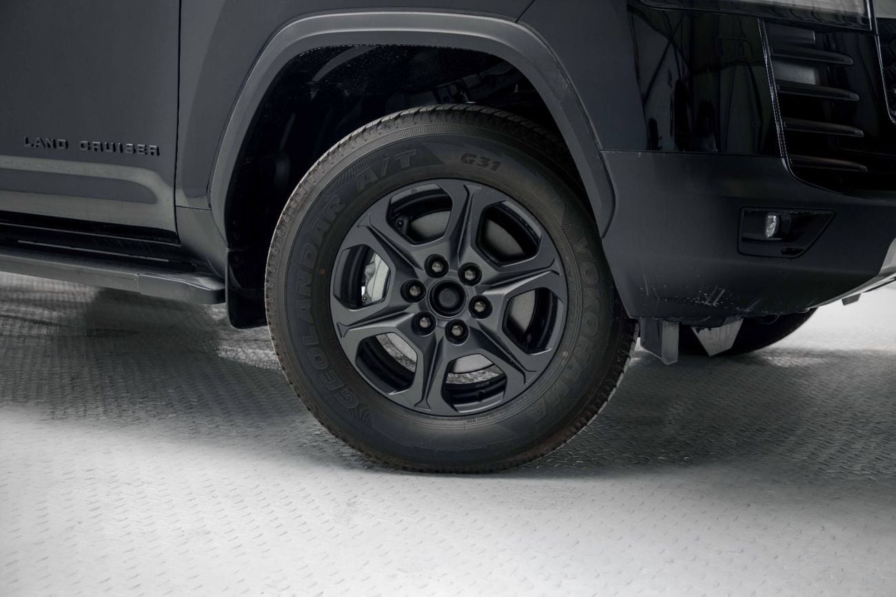 Toyota Land Cruiser LC300 GR-Sport 3.5L Hybrid - Attitude Black Inside GRS Black and Dark Red | Export