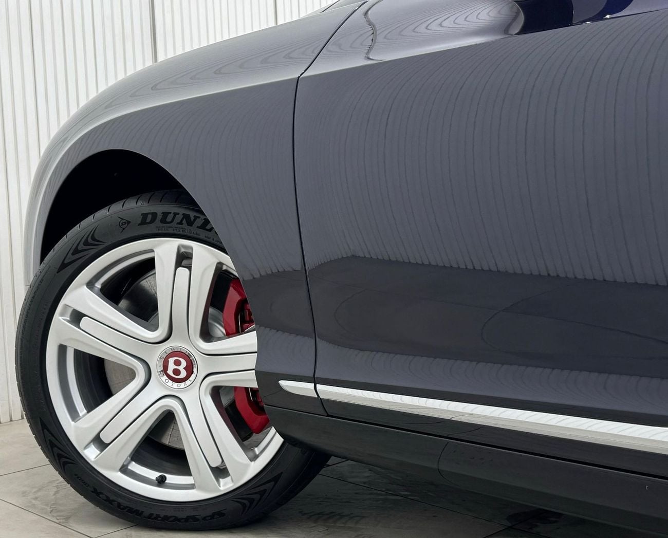 بنتلي كونتيننتال جي تي 2015 Bentley Continental GT V8, Full Service History, Very Low Kms, Excellent Condition, GCC