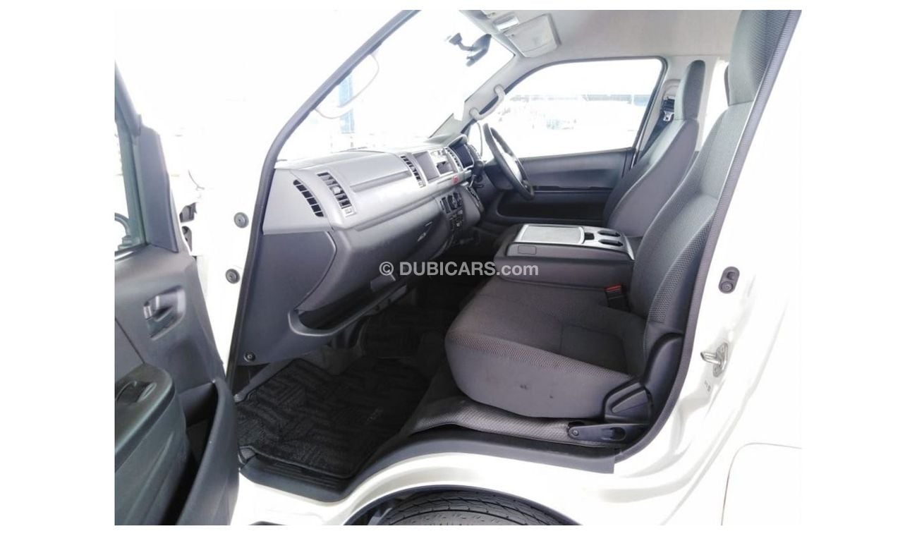 Toyota Hiace Hiace Commuter RIGHT HAND DRIVE  (PM625)