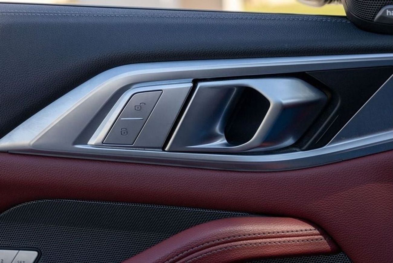 BMW 420i M Sport 2.0L BMW 420i M-Sport Convertible 2022 GCC under Agency Warranty and Service Contract with F