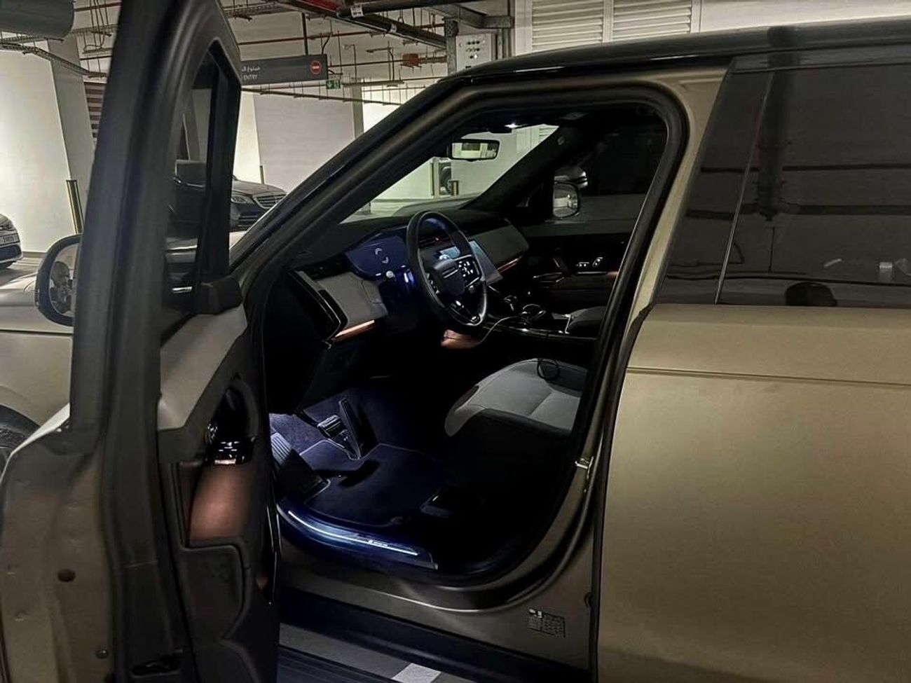 Land Rover Range Rover Sport SV Edition