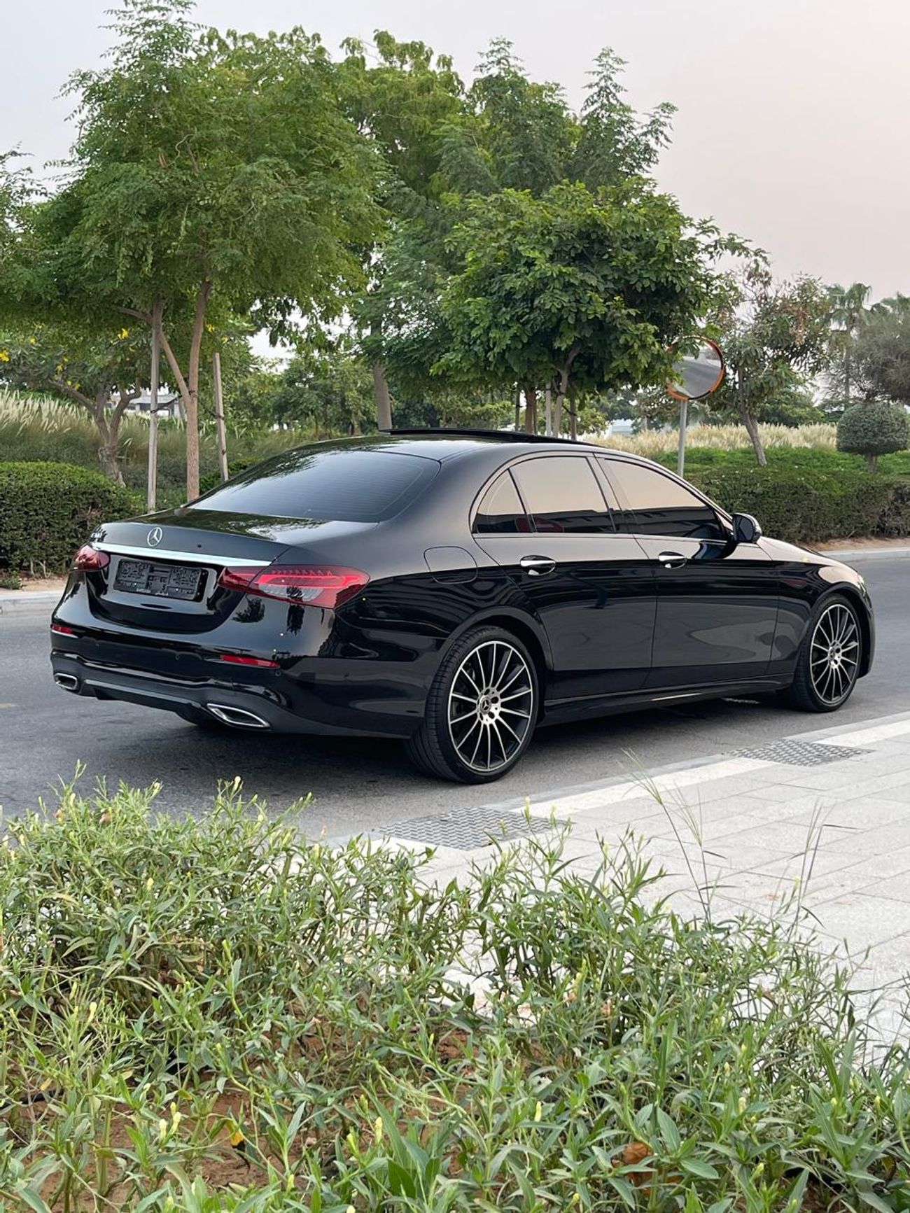 مرسيدس بنز E300 AMG