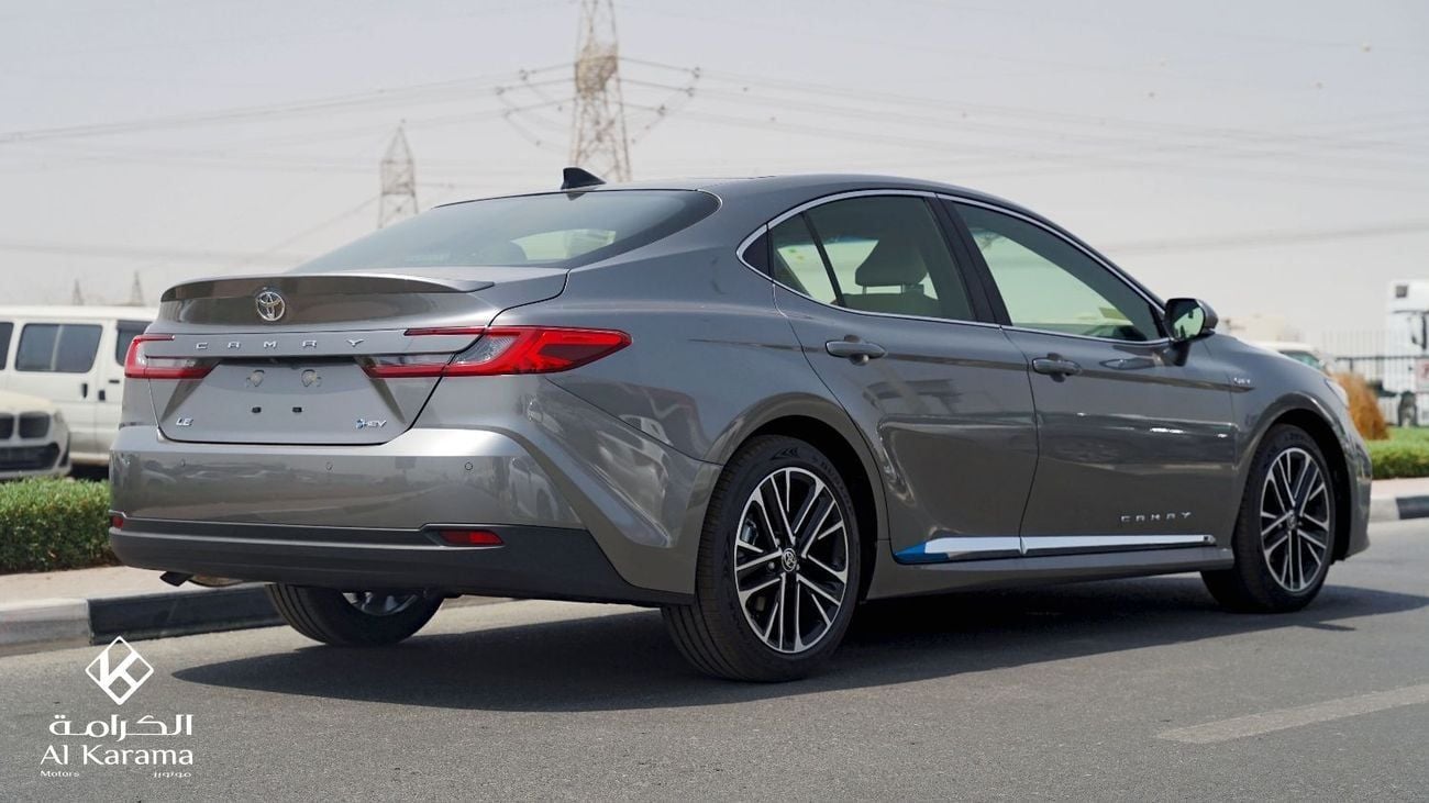 تويوتا كامري LE HEV | 2.5L Hybrid | Panoramic Moon Roof | Driver Seat Lumbar Support | GCC Specs