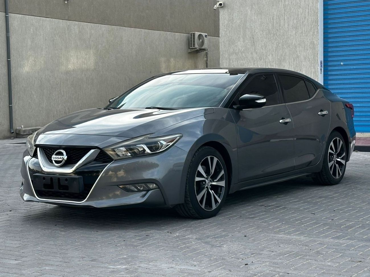 Nissan Maxima SV