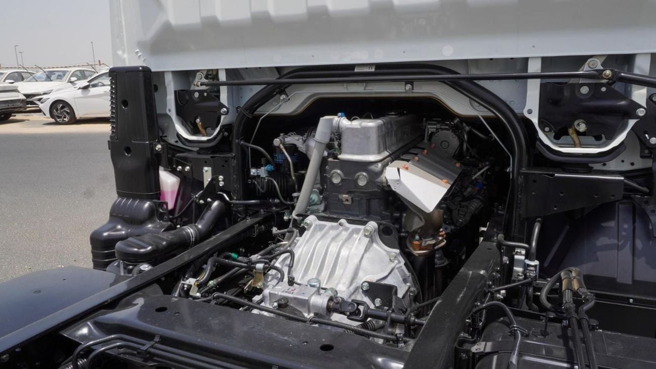 ميتسوبيشي كانتر فان Brand New Mitsubishi Fuso Canter 2026 4.2L 2WD Diesel |White/Black |CANTERCHASSIS-100-4.2-25 |FOR EX