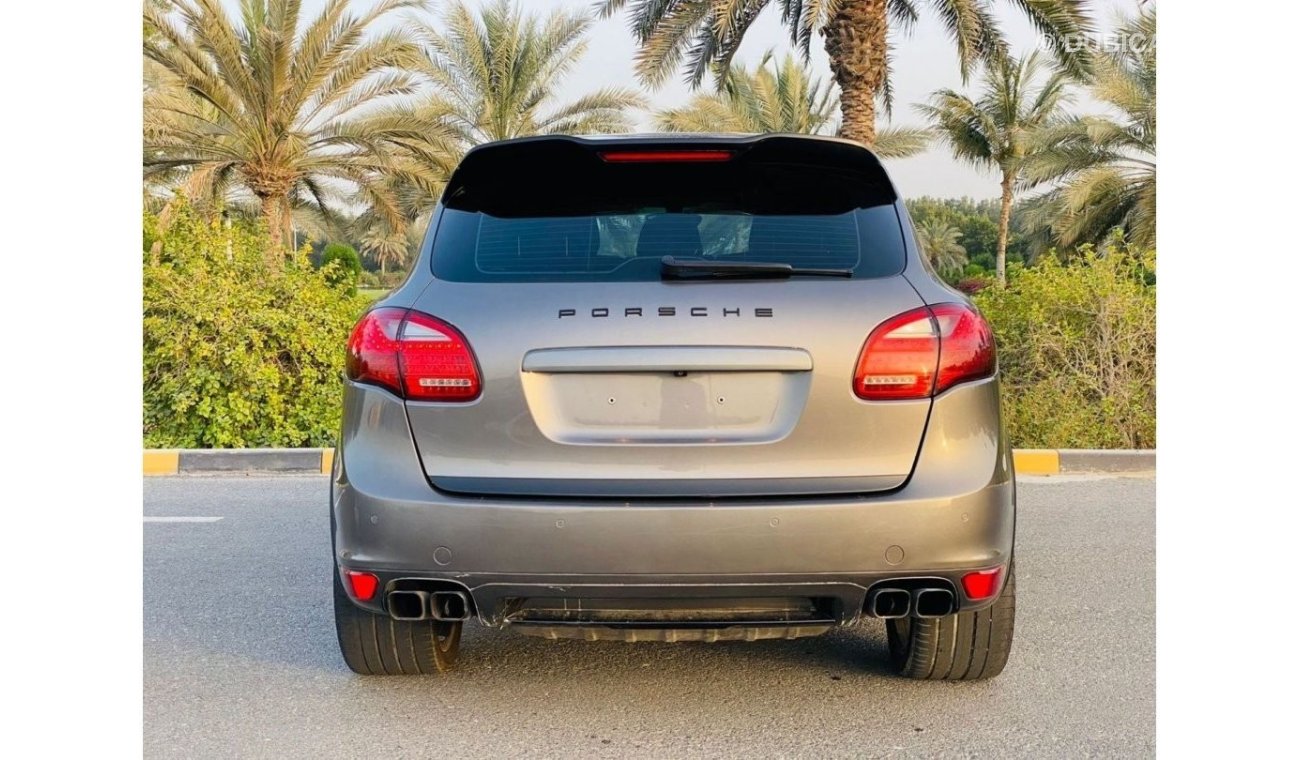 Porsche Cayenne S S Porsche Cayenne S 2012 GCC 8 cylinder perfect condition