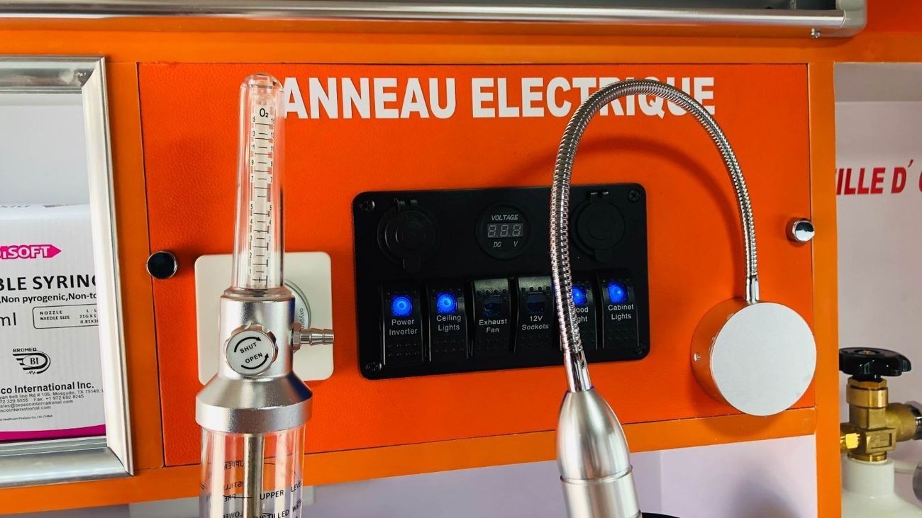 Toyota Land Cruiser 70 78 Ambulance Conversion [Type 1 & 2]