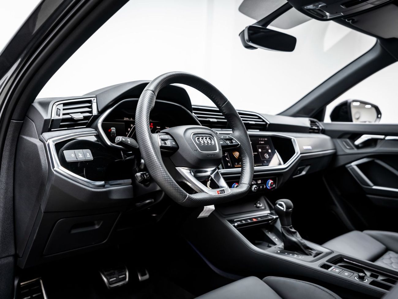 Audi RS Q3 Sportback TFSI quattro 2.5L 2024 Audi RSQ3, 2027 Audi Warranty + Service Contract, Low KMs, GCC