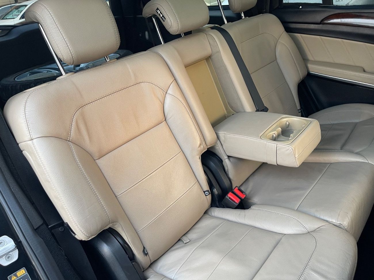 مرسيدس بنز GL 500