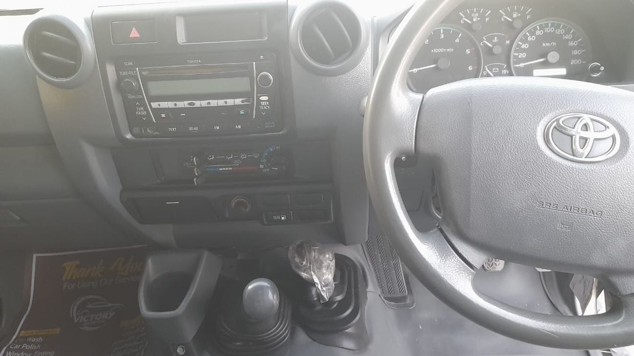 تويوتا لاند كروزر بيك آب RHD SINGAL CAP V8 MANUAL