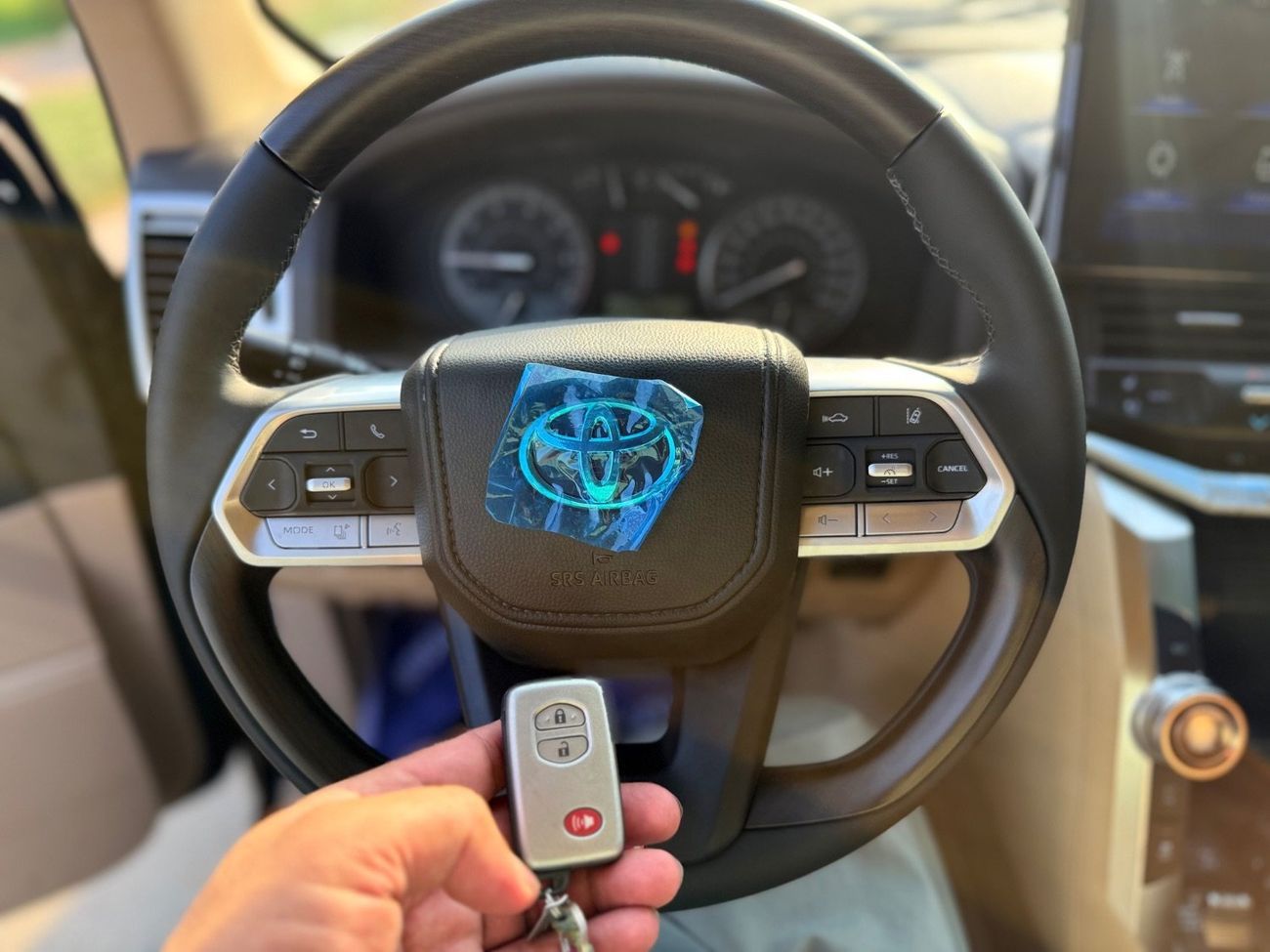 Toyota Land Cruiser GXR+ 4.0L Toyota Landcuriser GXR V8 4.0L modified inside and outside 2025 full option petrol