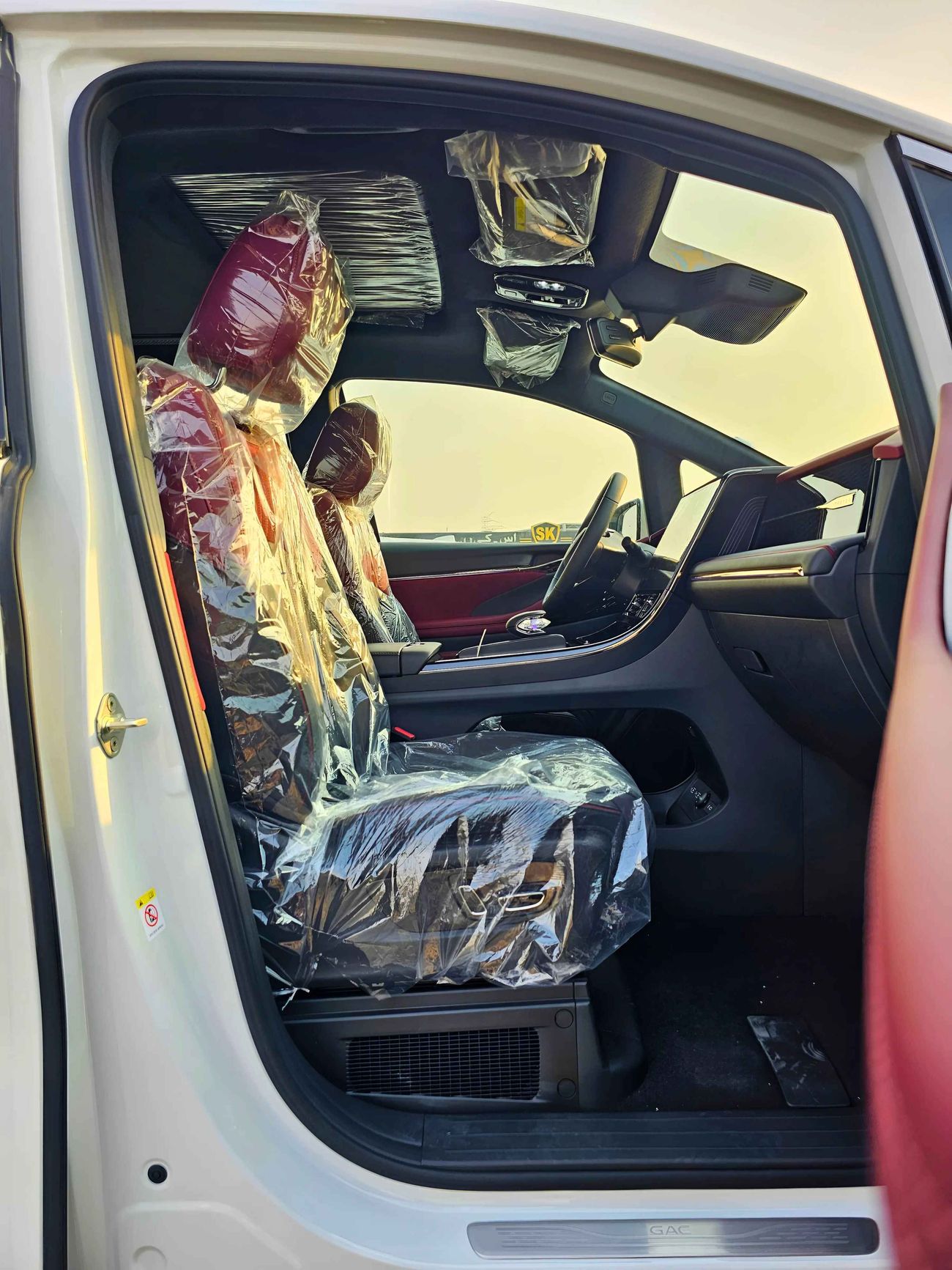 جي إي سي M8 GX MASTER /FULL OPTION /PETROL 2.0L/V4 A/T/CODE#GX