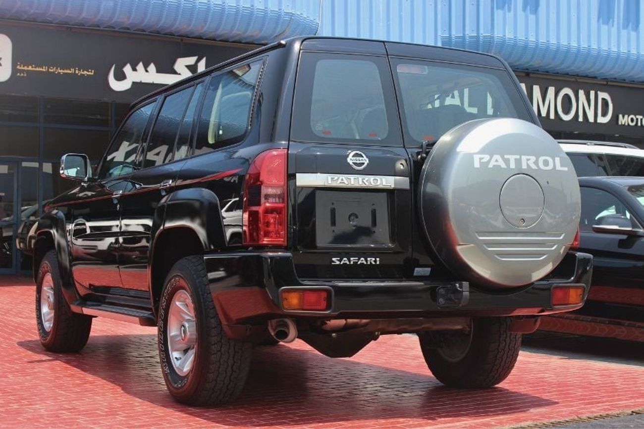 نيسان باترول سفاري