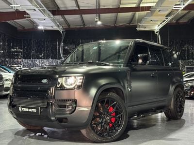 Land Rover Defender 110 SE P400 3.0L 2023 Land Rover Defender, 2028 Land Rover Defender Warranty + Service Pack, GCC