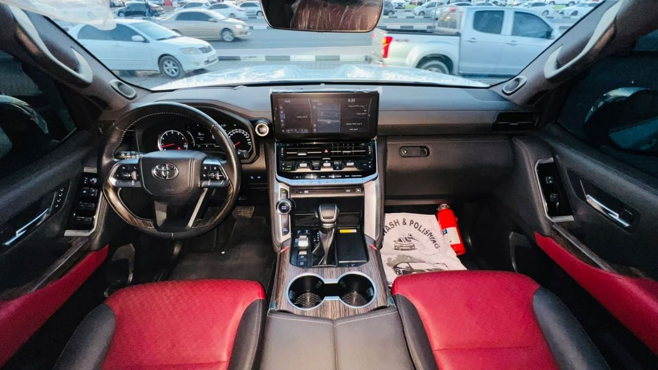 Toyota Land Cruiser VXR 2022.ENGINE 3.5L/V6