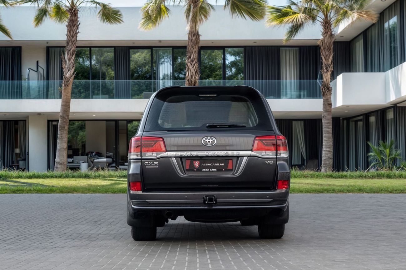 Toyota Land Cruiser GXR Grand Touring V8 | 4,211 P.M | 0% Downpayment | Immaculate Condition!