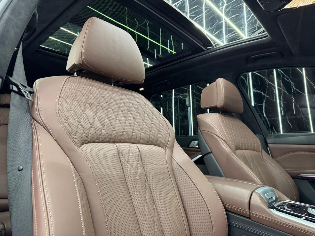 بي أم دبليو X5 M50i 4.4L