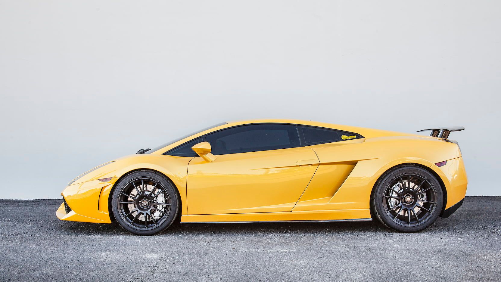 Lamborghini Gallardo exterior - Side Profile