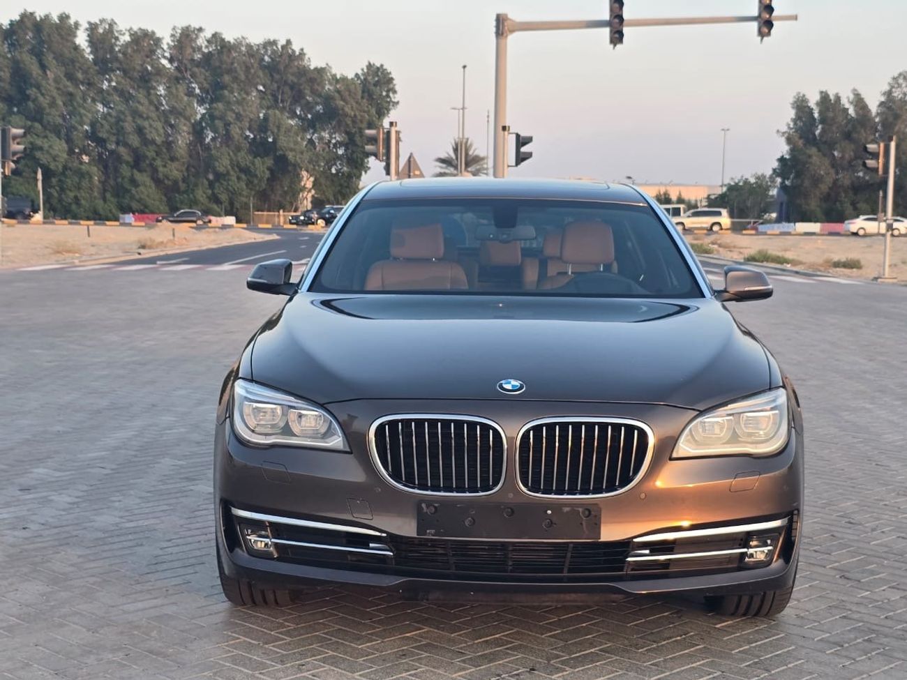BMW 730Li MODEL 2015 GCC CAR PERFECT CONDITION INSIDE AND OUTSIDE FULL OPTION SUN ROOF LEATHER SEATS