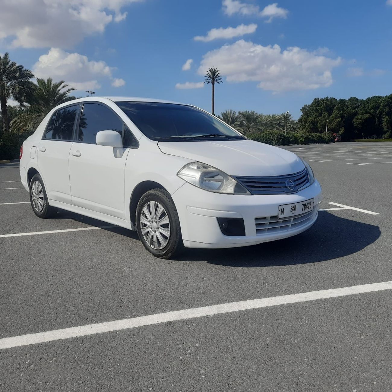 نيسان تيدا SL نيسان تيدا 2012 مواصفات خليجي فل اتوماتيك بحاله ممتازه جدا