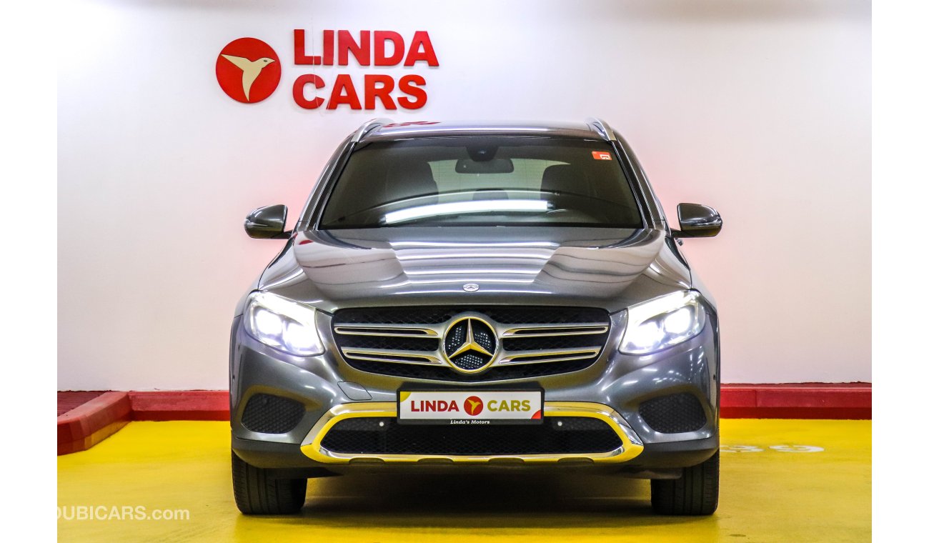 Mercedes-Benz GLC 250 Mercedes Benz GLC 250 2016 GCC under Warranty with Zero Down-Payment.