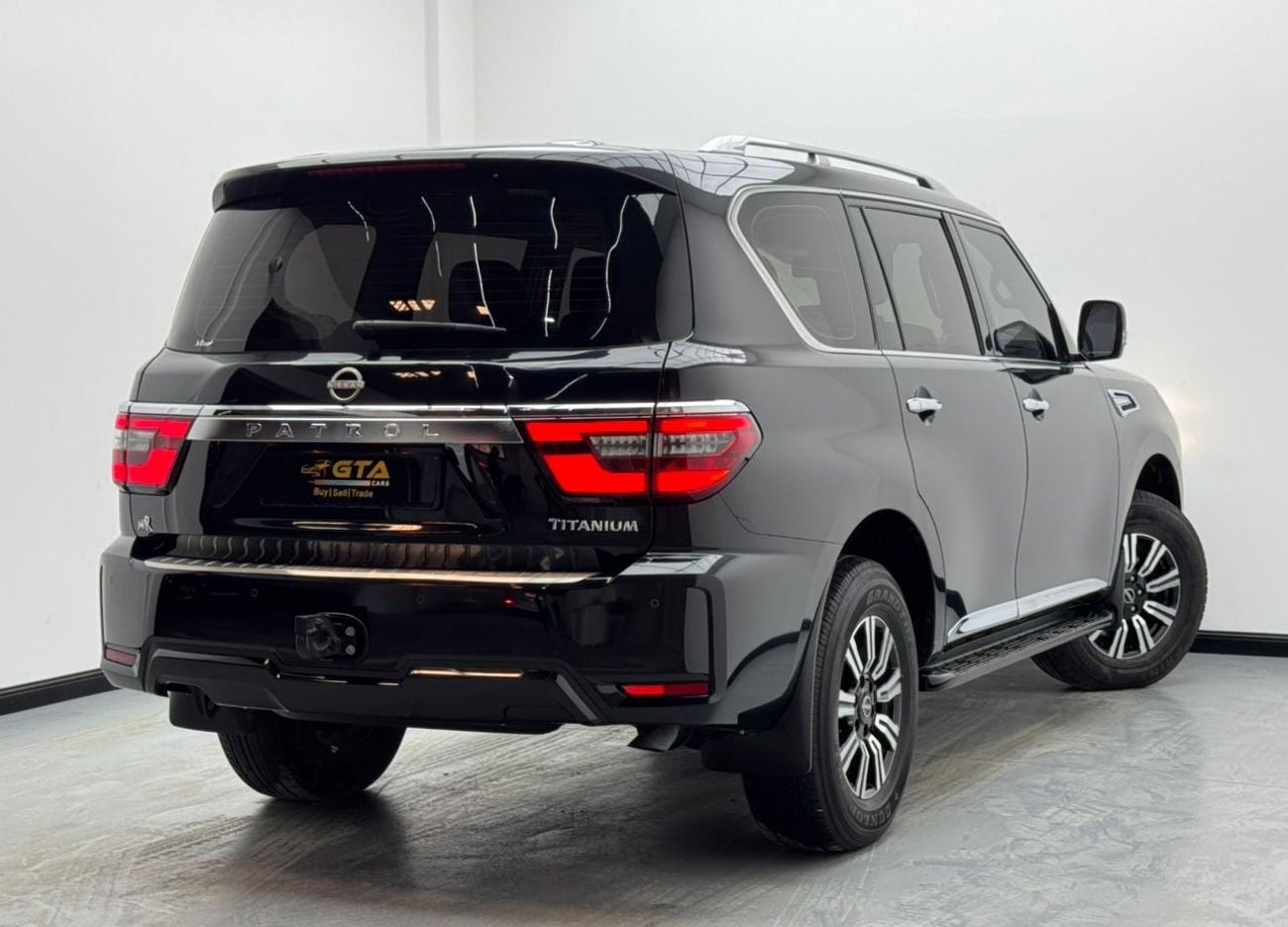 Nissan Patrol 2023 Nissan Patrol SE Titanium, 2028 Nissan Warranty, Nissan Service History, GCC