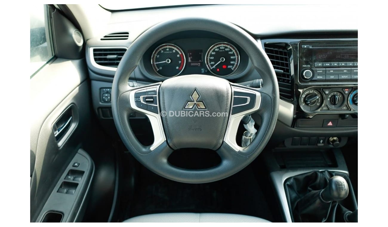 Mitsubishi L200 L200 PETROL MANUAL