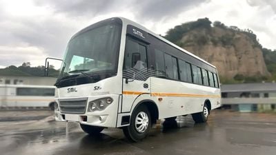 SML Isuzu S7 Bus SML ISUZU S7 Bus 3455cc 33 SEATER AC DOUBLE DOOR  4x2 LHD Diesel MT