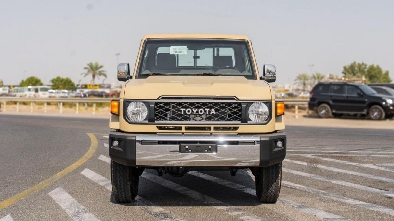 Toyota Land Cruiser Pick Up 2024 Toyota LC79 4.0L petrol Manual transmission