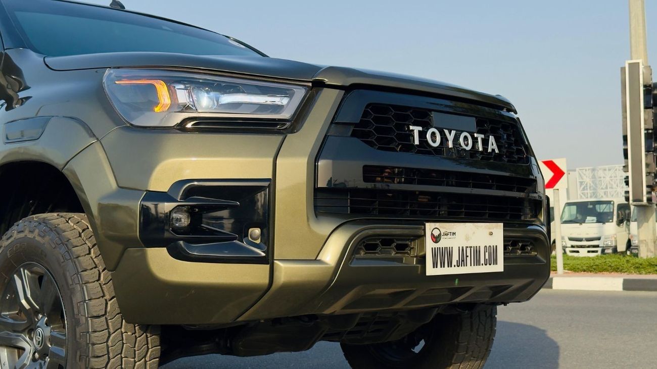 Toyota Hilux MODIFIED TO ROCCO | 2.8L DIESEL ENGINE | BOOT COVER | RHD