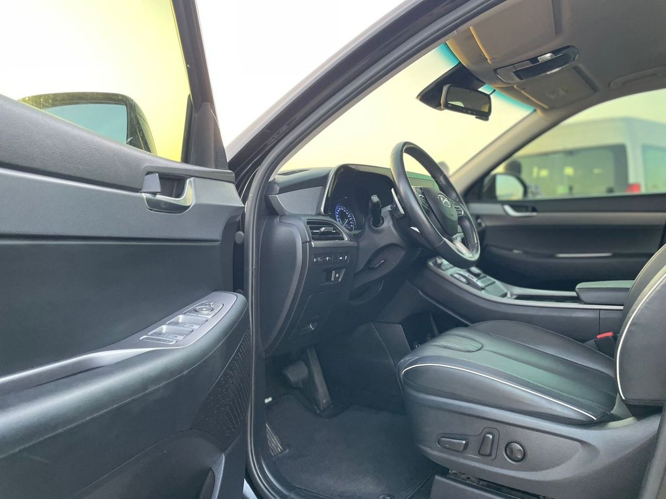 Hyundai Palisade 2021 Hyundai Palisade SEL premium 3.8L V6 - 4x4 AWD -korean Specs Orignal Paint With  Parking sensor