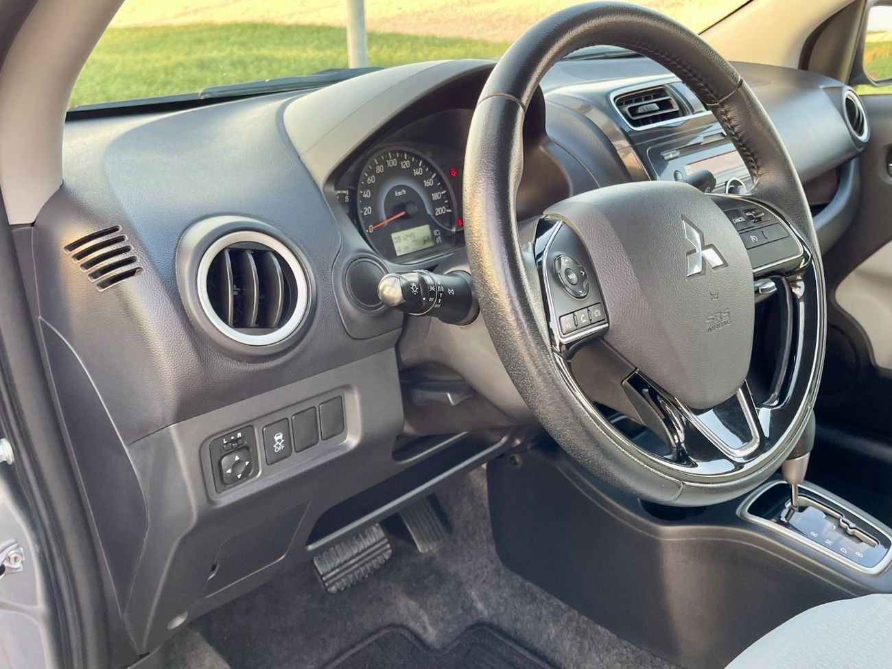 Mitsubishi Attrage GLX Highline Banking facilities without the need for a first payment