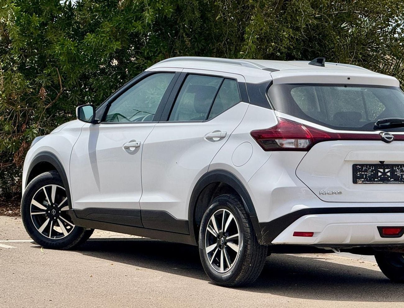 Nissan Kicks SV 1.6L 710-Monthly l GCC  1.6L, Cruise, Camera l Accident Free