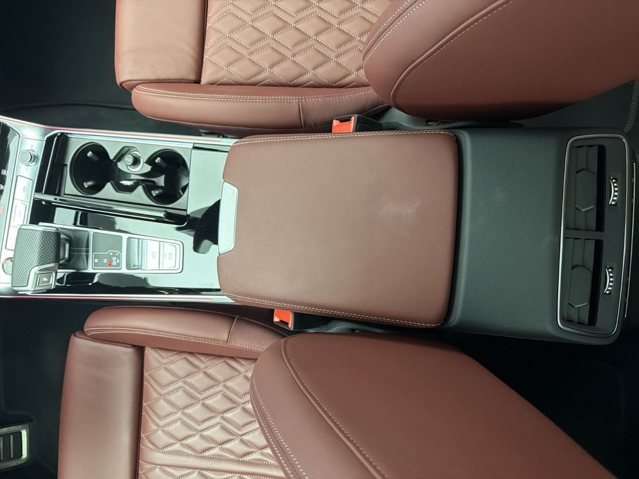 أودي S6 TFSI Sedan TFSI 450hp (Ref# 45269)