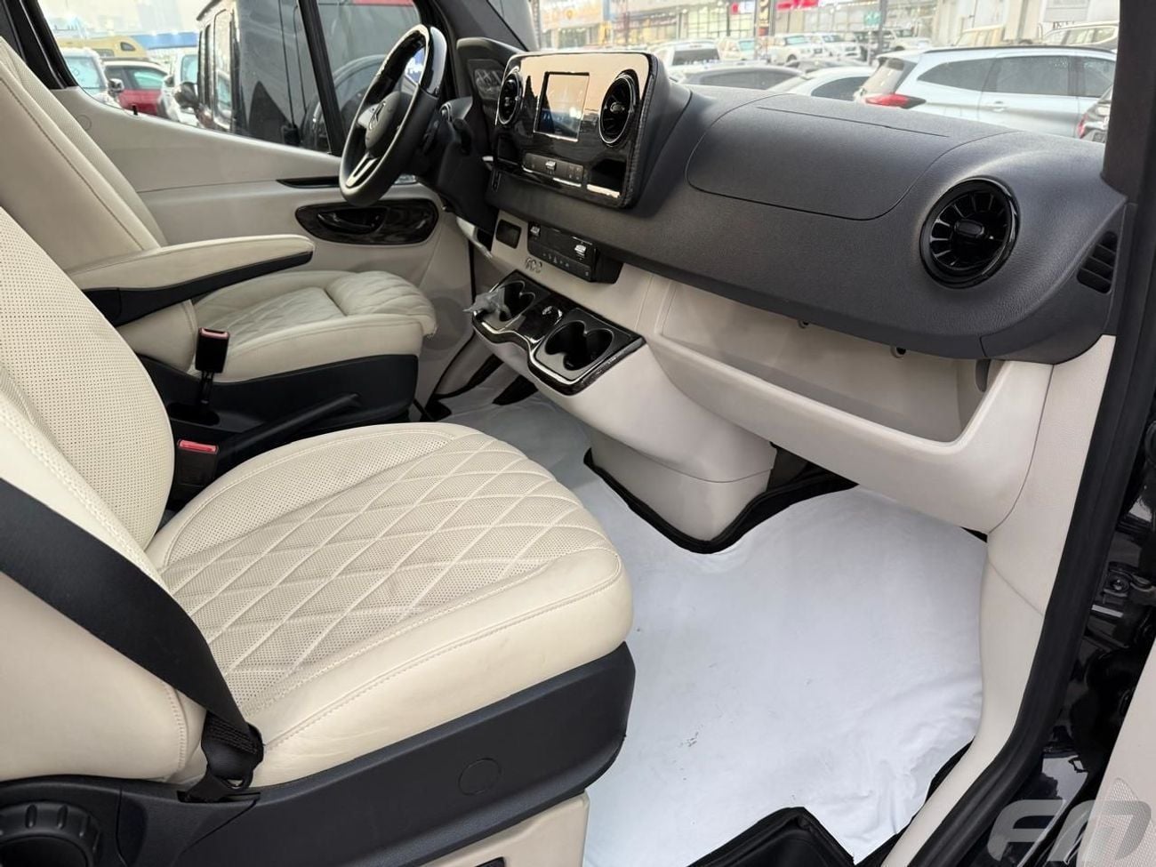 Mercedes Benz Sprinter 519 VIP BUSINESS VAN - FULL LUXURY OPTION | BRAND NEW | EUROPEAN | 2025