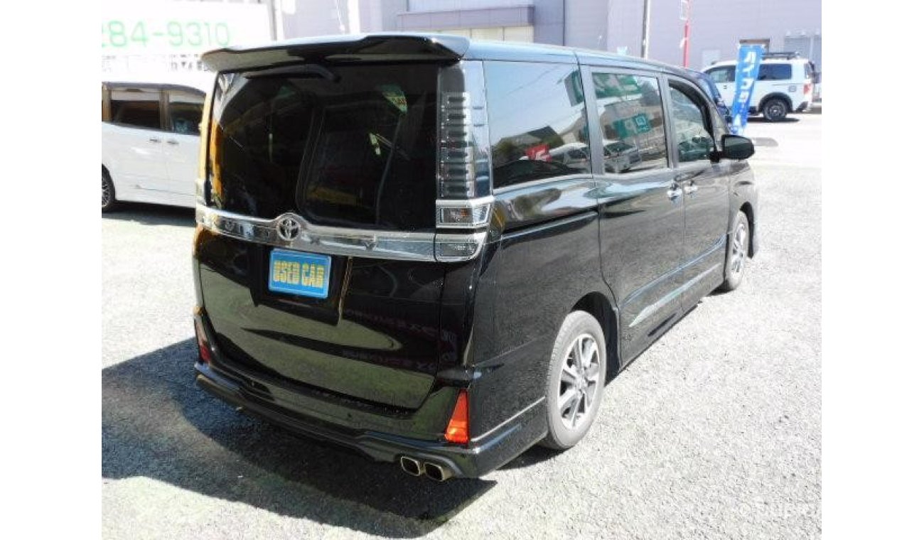 Toyota Voxy ZRR80W