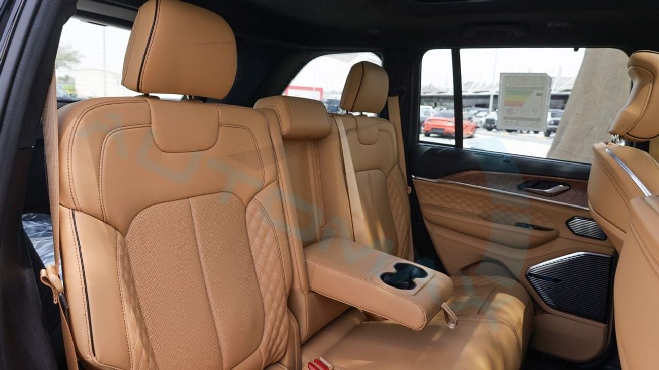 جيب جراند شيروكي SUMMIT RESERVE LUXURY 4X4 2025 GCC 0Km With 5 Years Or 100K Warranty & 5 Years Service @Official Dea