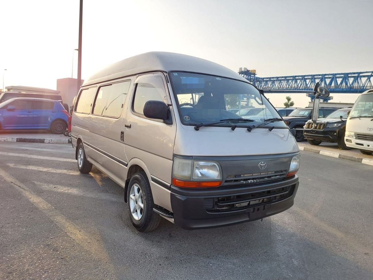 Toyota Hiace 1996 TOYOTA HIACE VAN RHD DIESEL AUTOMATIC(PM08789)
