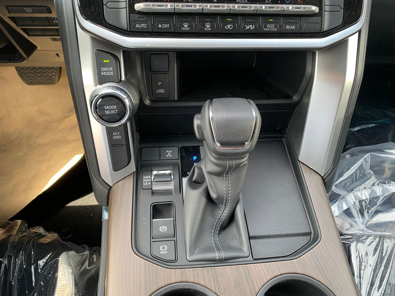 تويوتا لاند كروزر TOYOTA LAND CRUISER GXR 3.5L V6  TWIN TURBO 2026