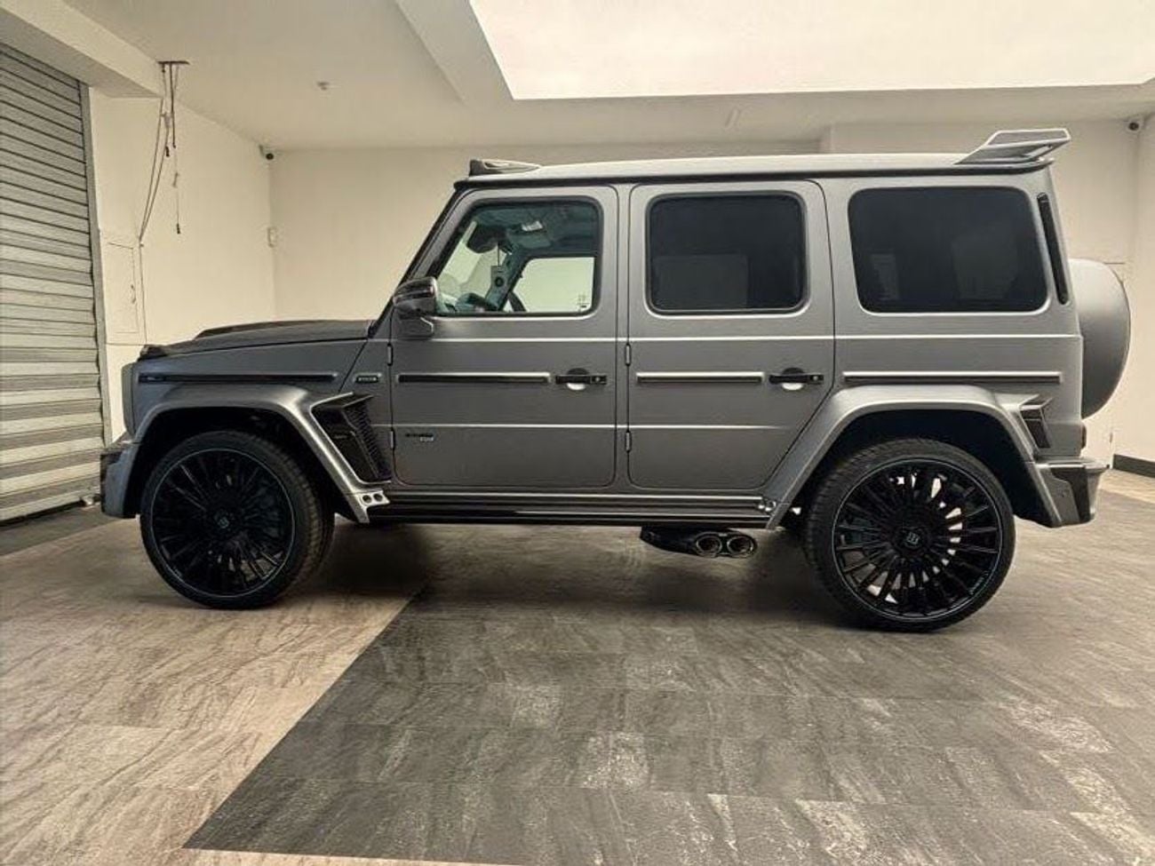 Mercedes Benz Brabus 4.0 G63 V8 BiTurbo MHEV AMG MANUFAKTUR Edition SpdS+9GT 4WD Euro 6 (s/s) 5dr ( EXPORT ONLY) Right Ha
