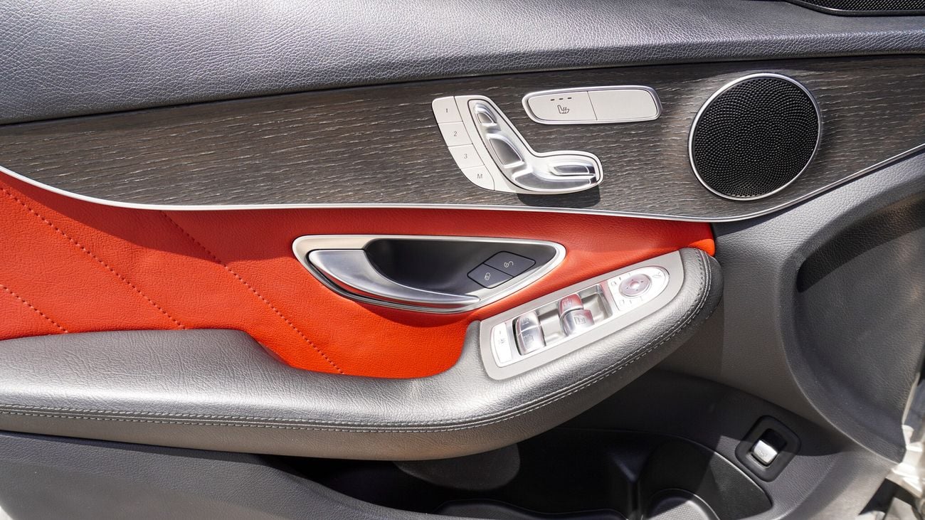 Mercedes-Benz C 300 AMG Pack 2.0L