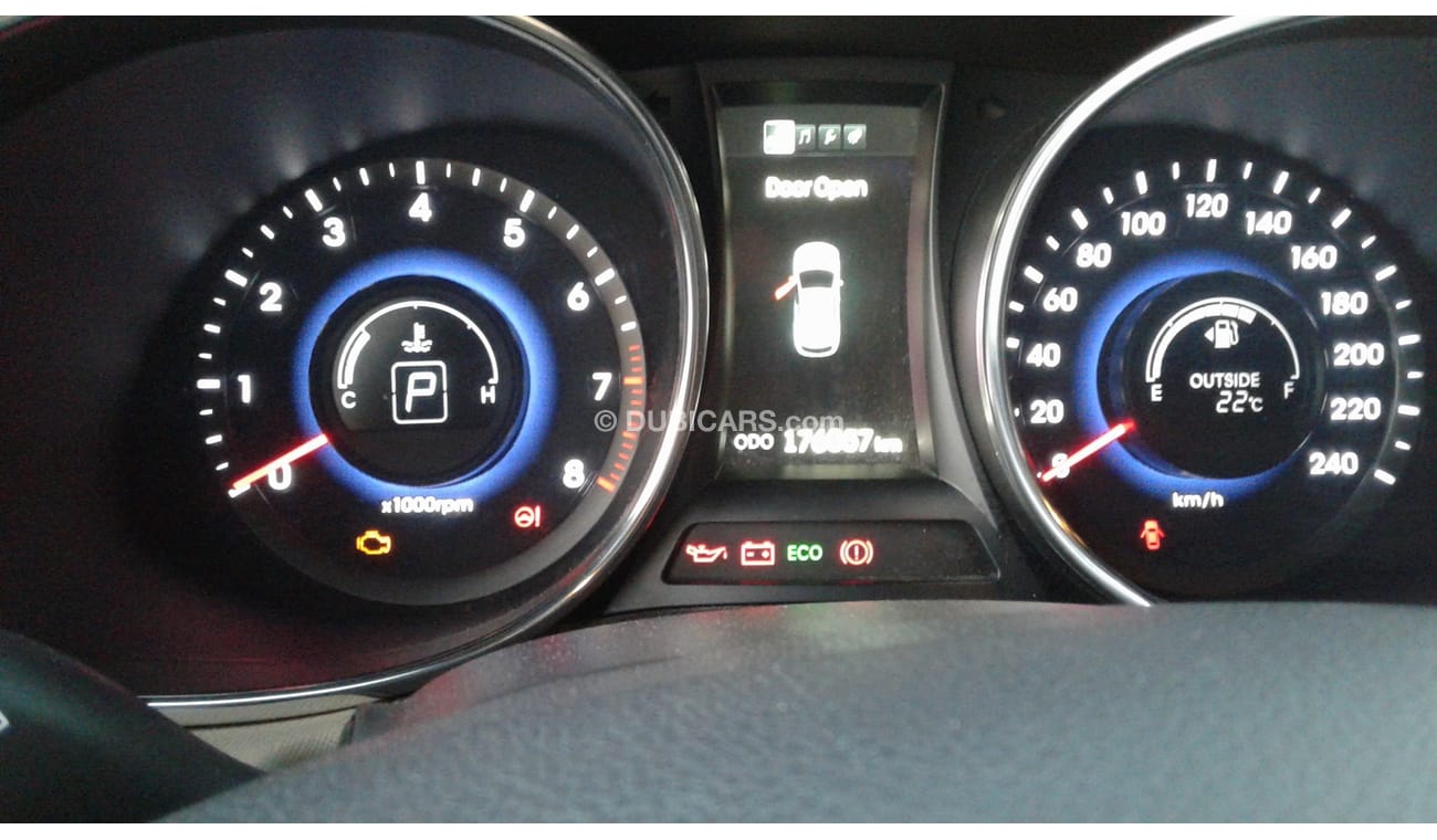 Hyundai Santa Fe HYUNDAI SANTAFE 2015 WHITE KHALIGE 3.3 PANORAMA 4WD PERFECT