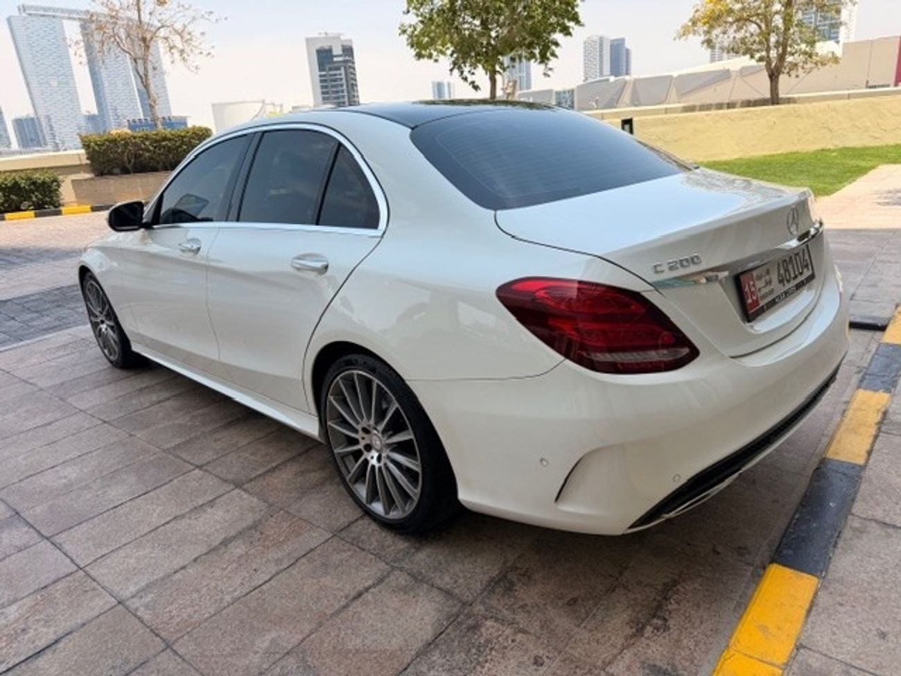 Mercedes-Benz C 200 AMG